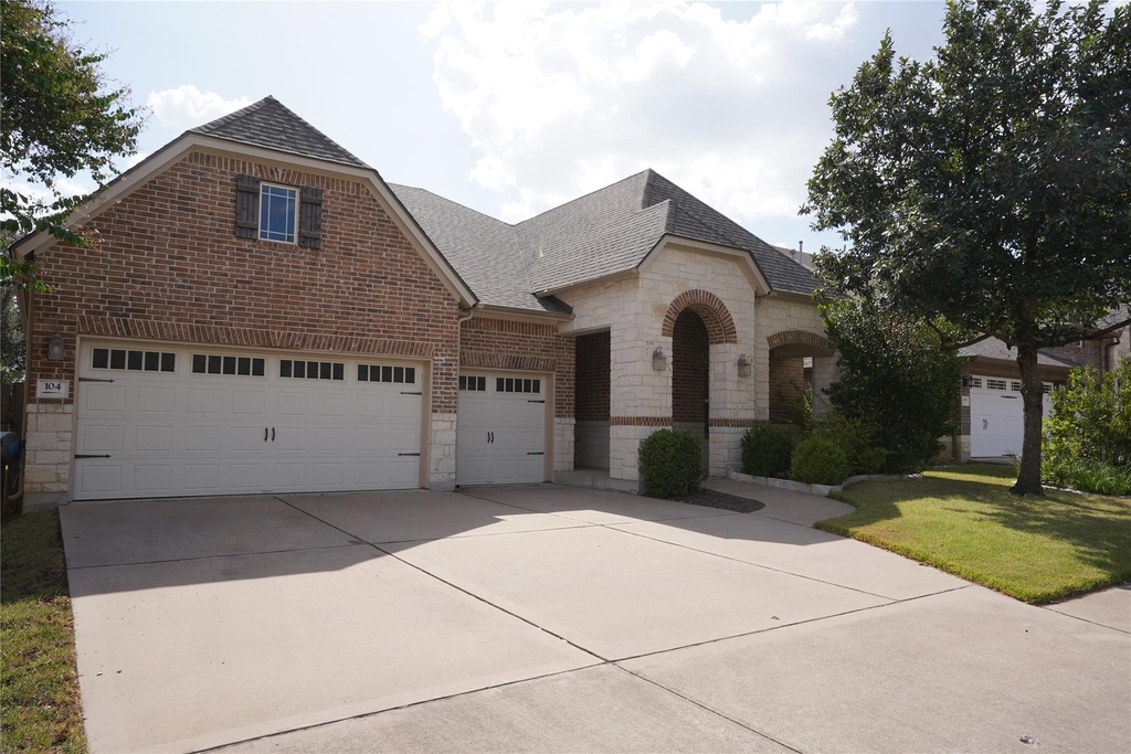 104 Azimuth Dr - Photo 1