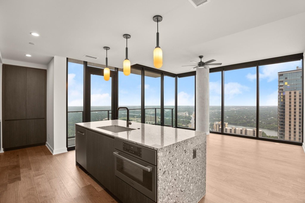 84 East Ave - Photo 0