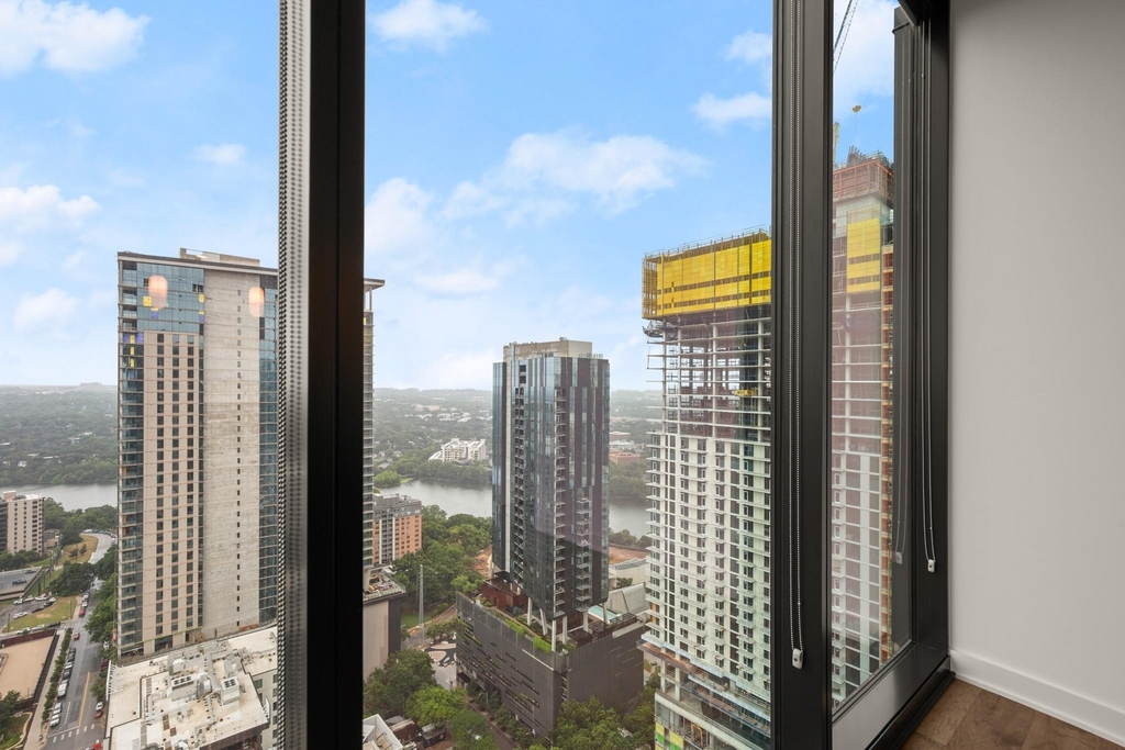 84 East Ave - Photo 18
