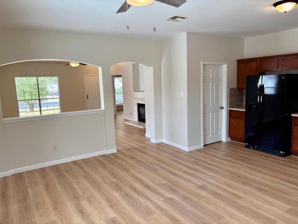 3119 Corrigan Ln - Photo 6
