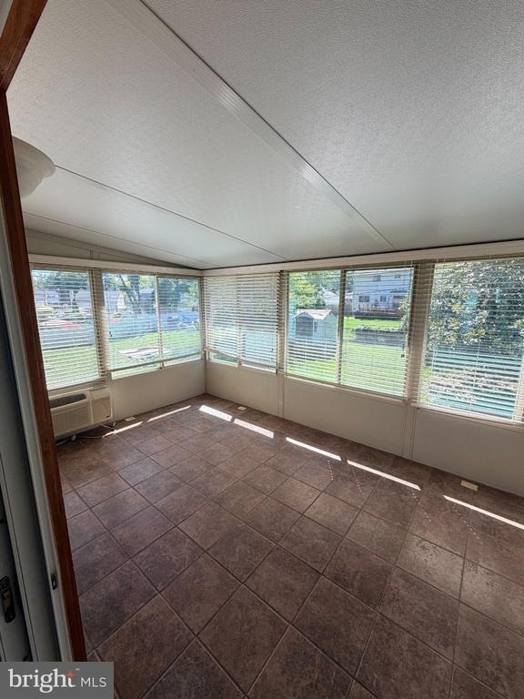 9811 Southall Road - Photo 5