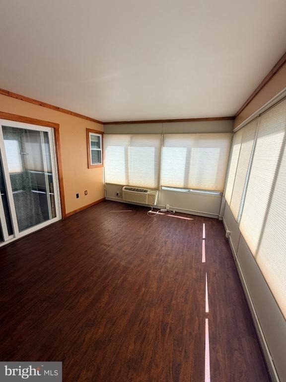 9811 Southall Road - Photo 15