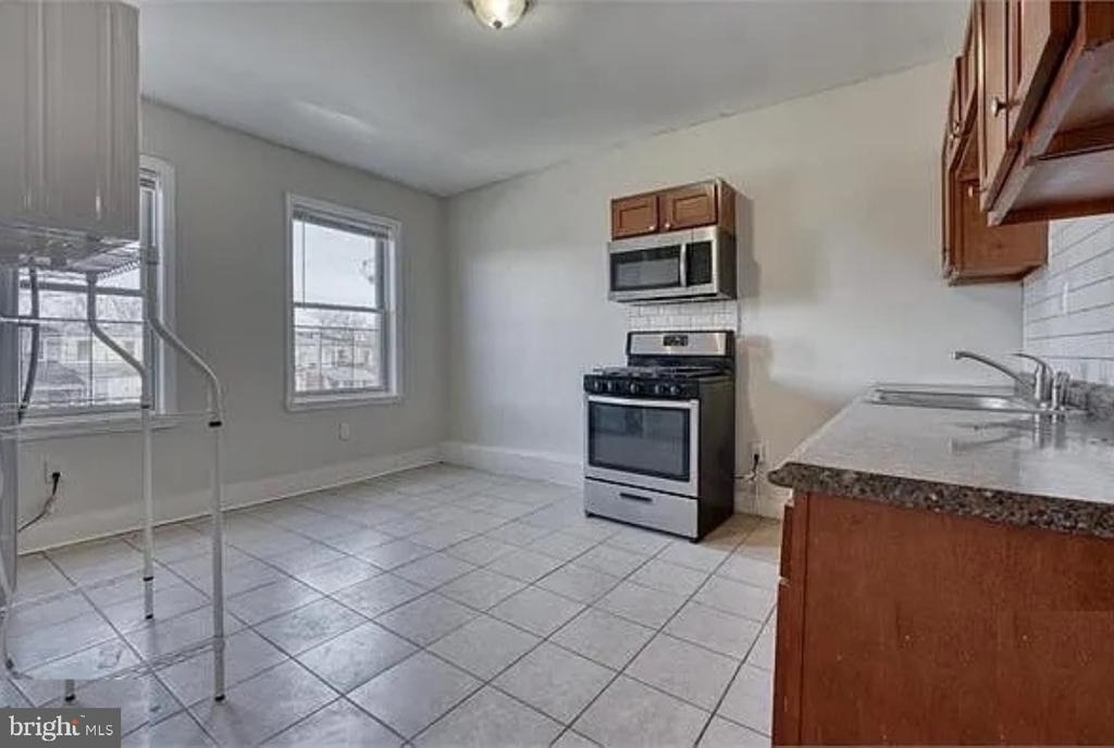 748 Reservoir Street - Photo 2
