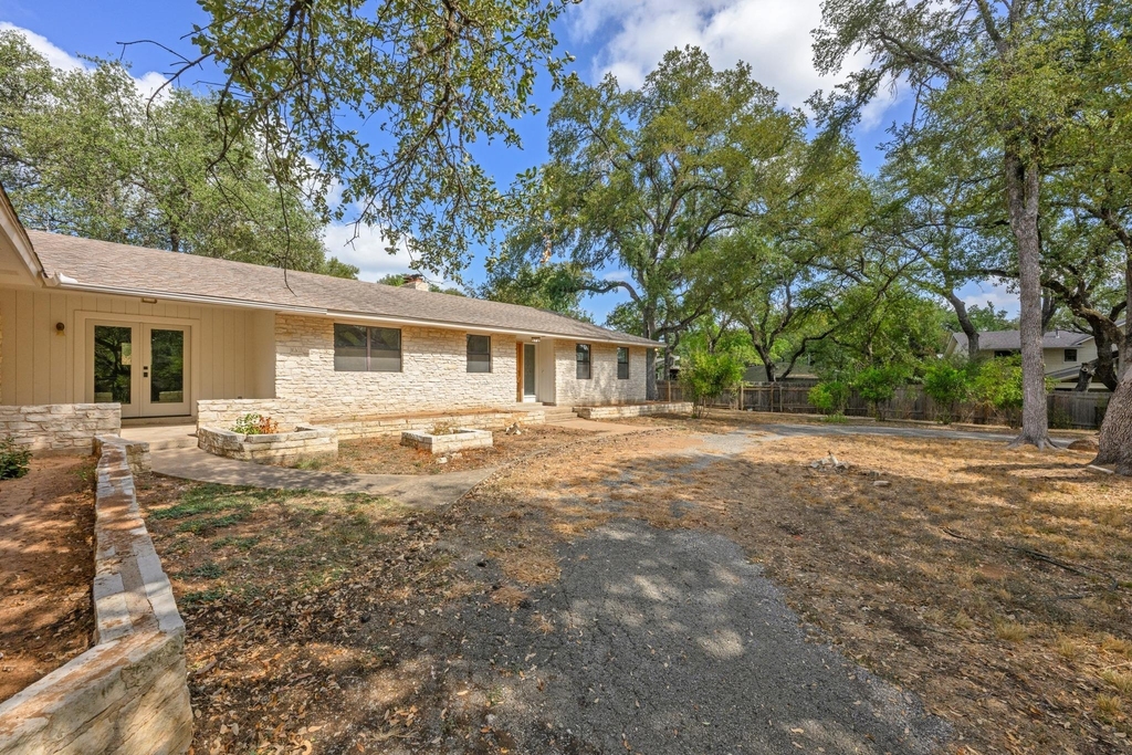 302 Westlake Dr - Photo 5