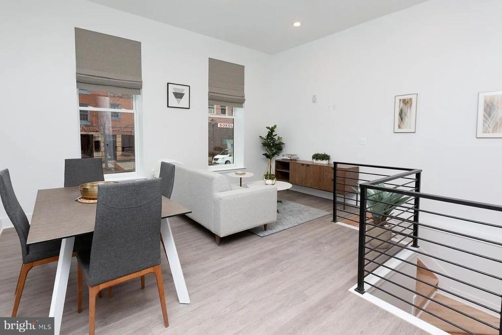 1742 Fleet Street - Photo 4