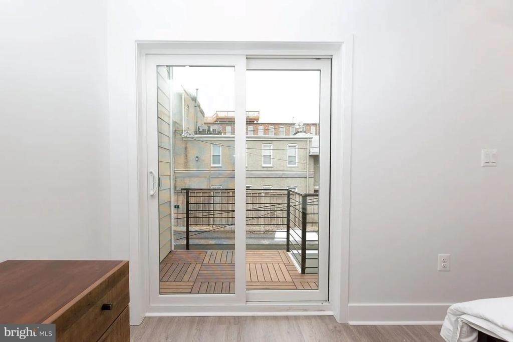1742 Fleet Street - Photo 8