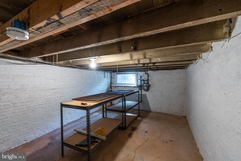 2224 Bank Street - Photo 17