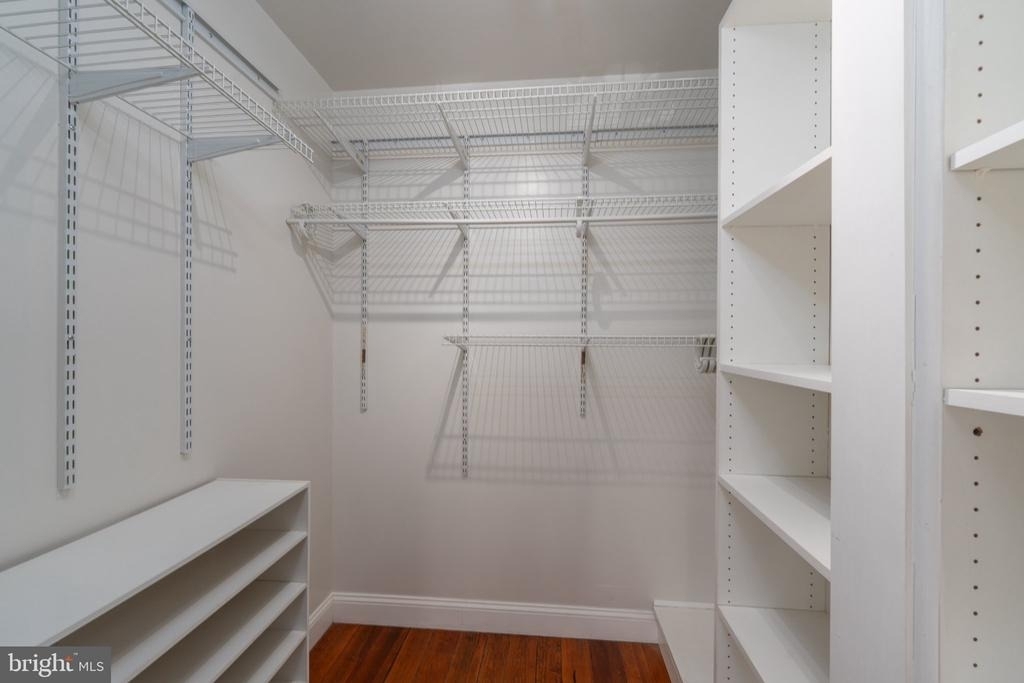 2224 Bank Street - Photo 13