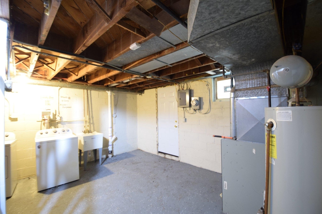 724 S Woodington Road - Photo 10