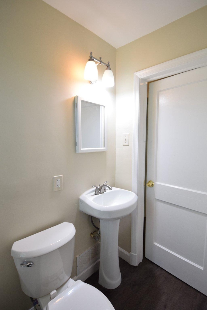 724 S Woodington Road - Photo 8