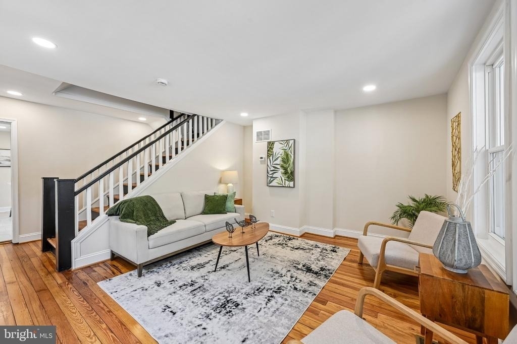 5714 Rusk Avenue - Photo 3