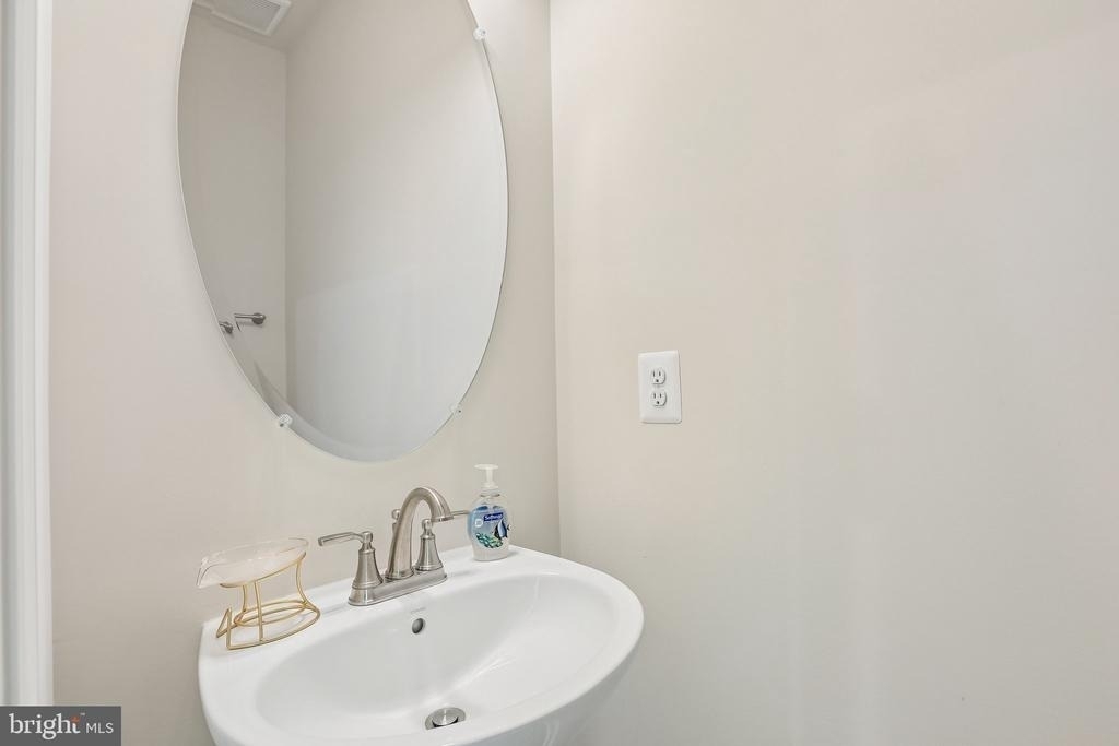 158 Woodgate Circle - Photo 8