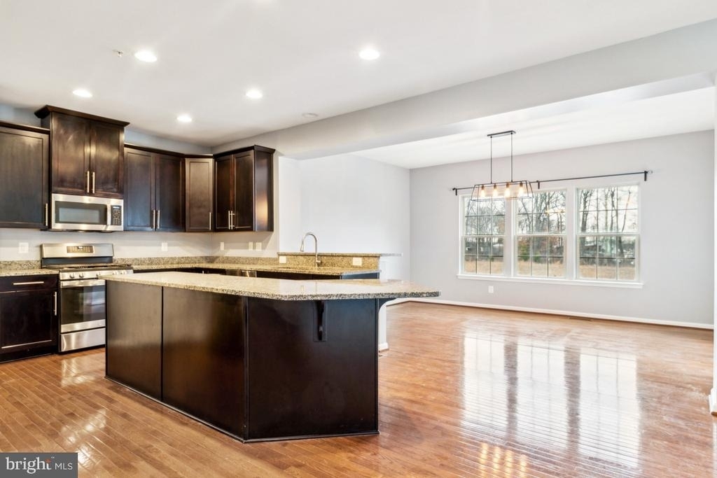 7578 Arundel Woods Drive - Photo 2