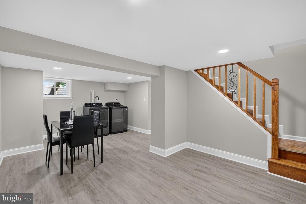 109 E 40th Street - Photo 26