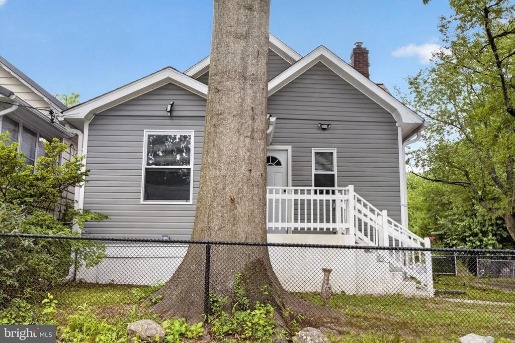109 E 40th Street - Photo 19