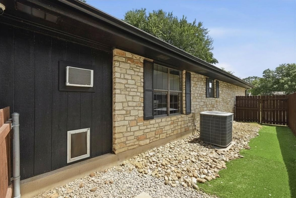 303 Pin Oak Dr - Photo 33