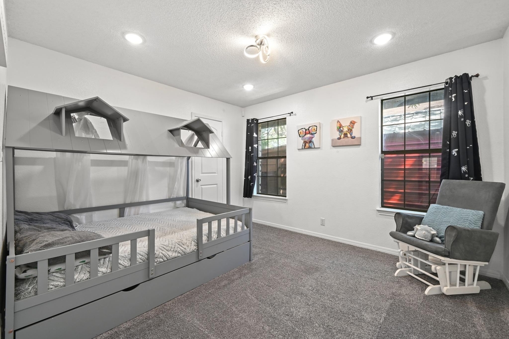 303 Pin Oak Dr - Photo 23