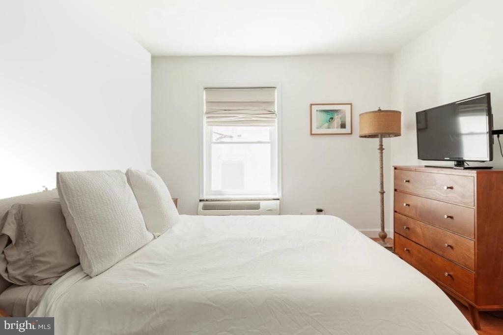 2119 N Street Nw - Photo 23