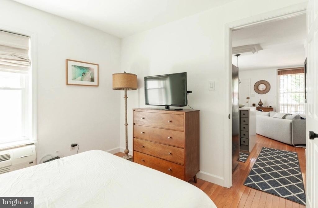 2119 N Street Nw - Photo 11