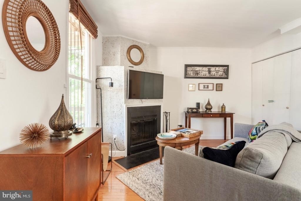 2119 N Street Nw - Photo 9