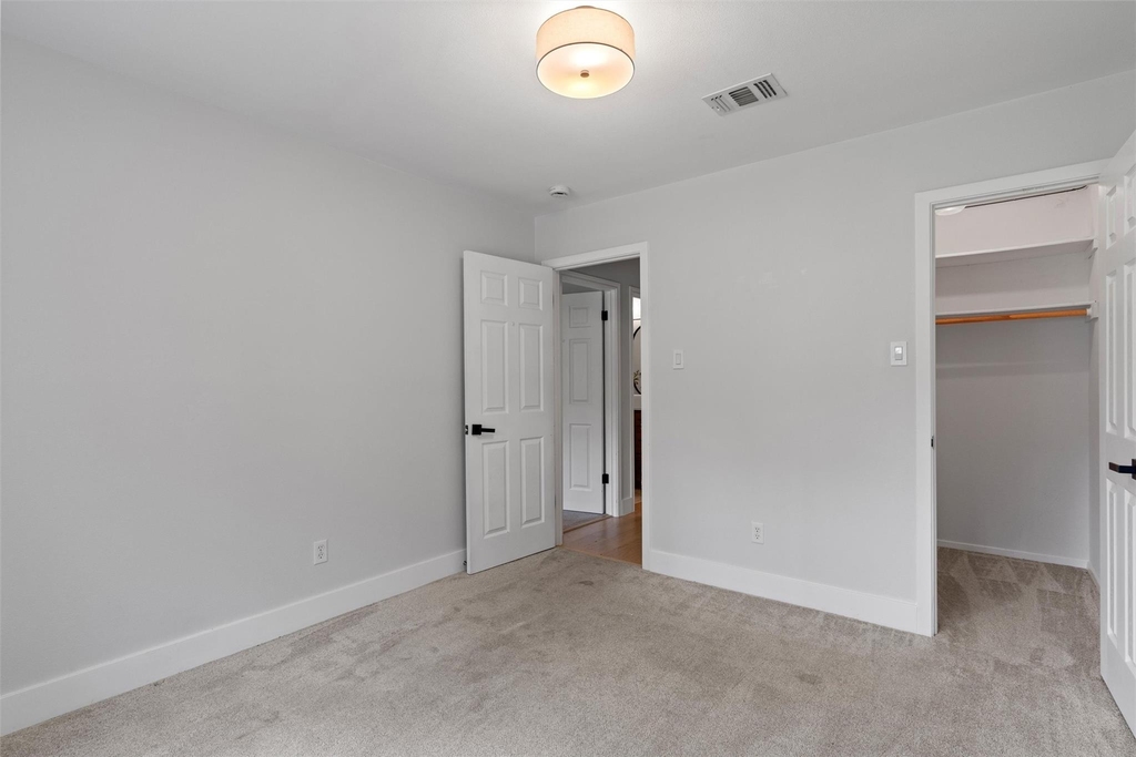 12404 Burlywood Trl - Photo 29