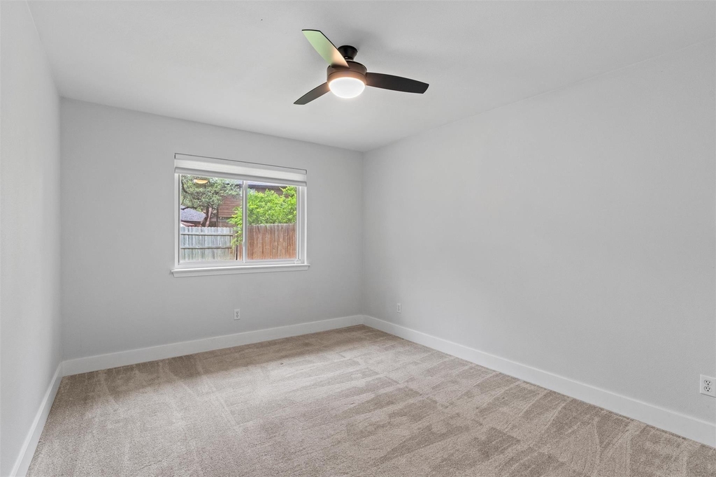 12404 Burlywood Trl - Photo 26