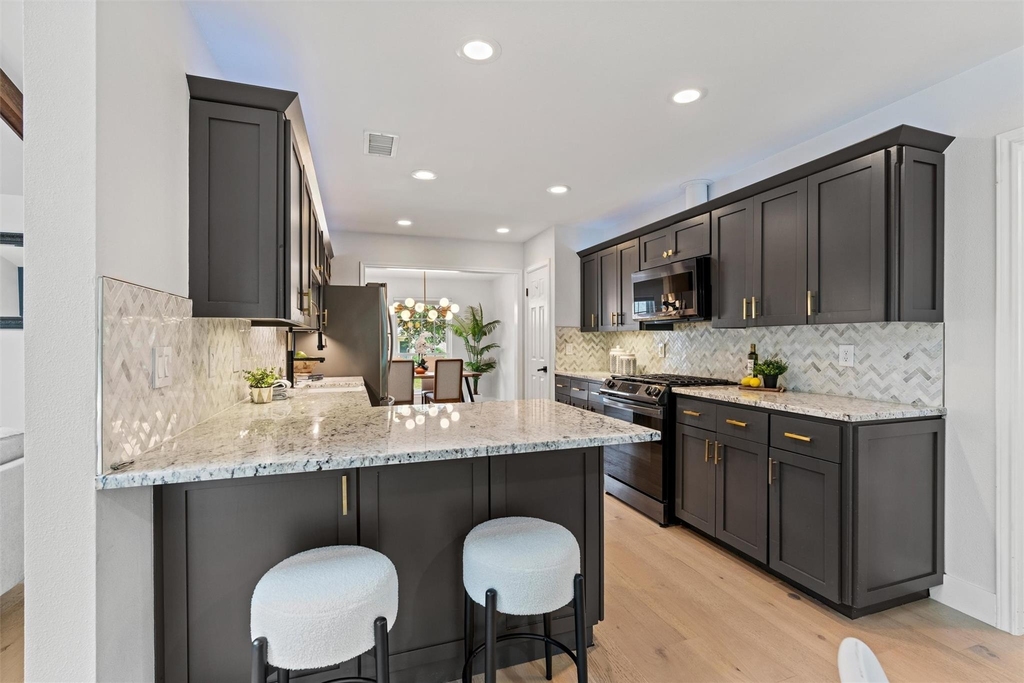 12404 Burlywood Trl - Photo 11