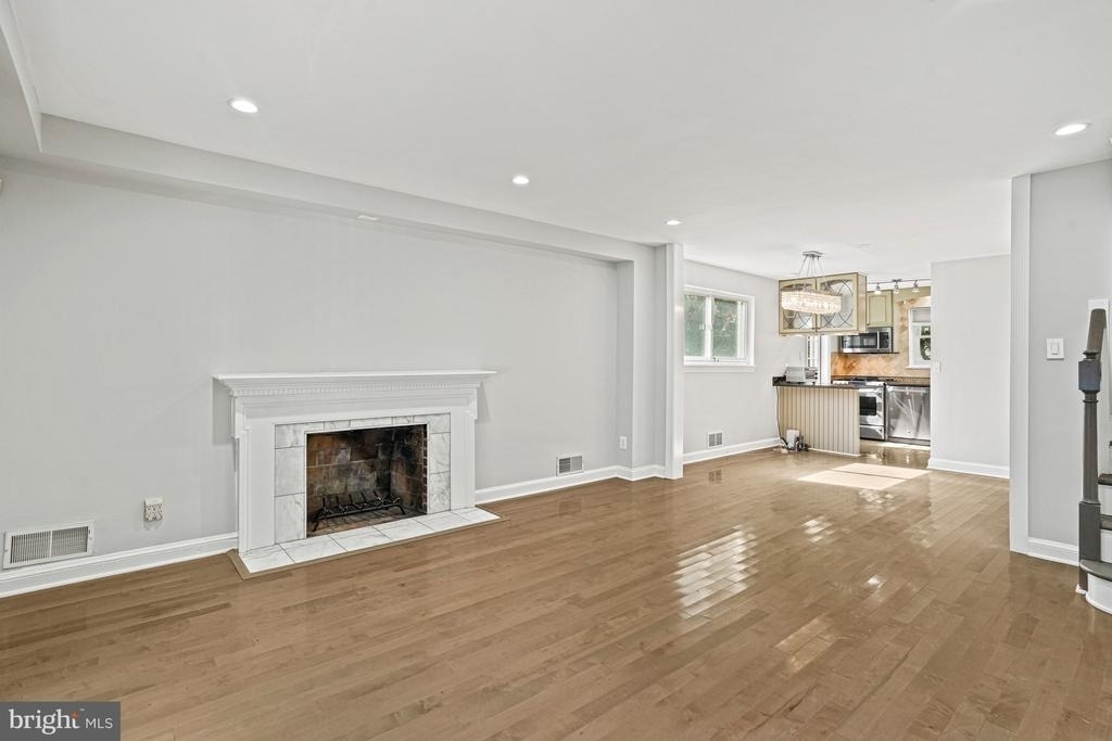 2749 Arizona Avenue Nw - Photo 5