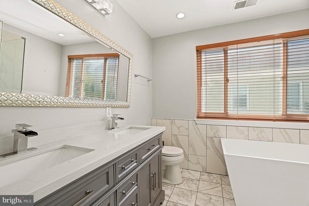 2749 Arizona Avenue Nw - Photo 23