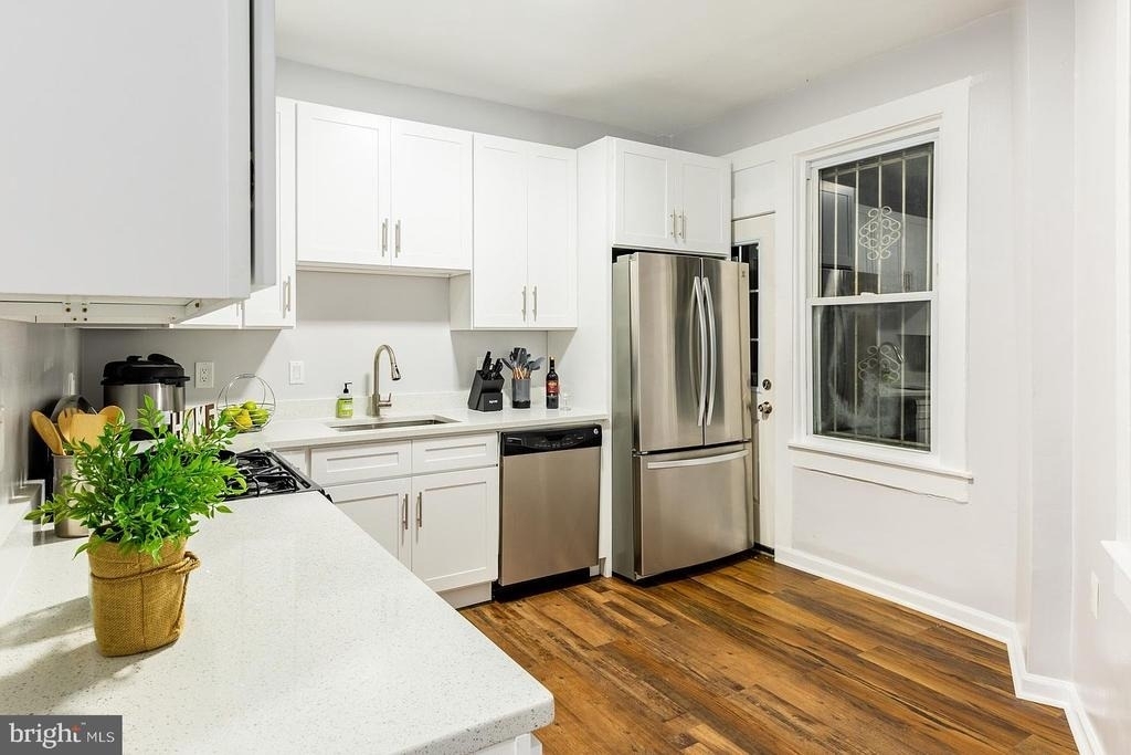 209 15th Street Ne - Photo 5