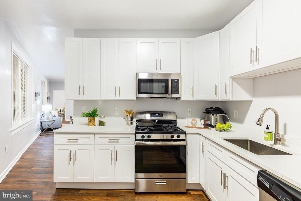 209 15th Street Ne - Photo 8