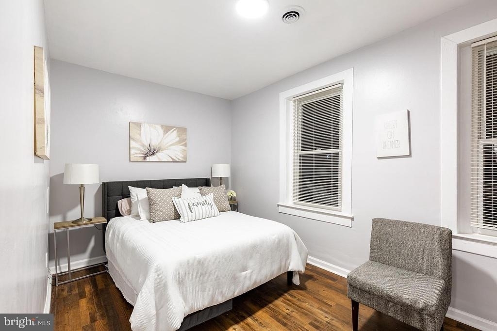 209 15th Street Ne - Photo 23