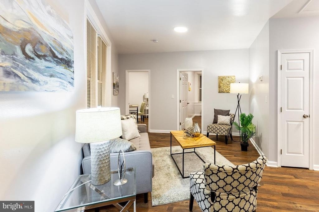209 15th Street Ne - Photo 2