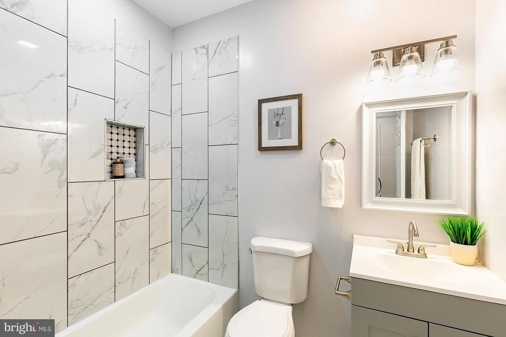209 15th Street Ne - Photo 11