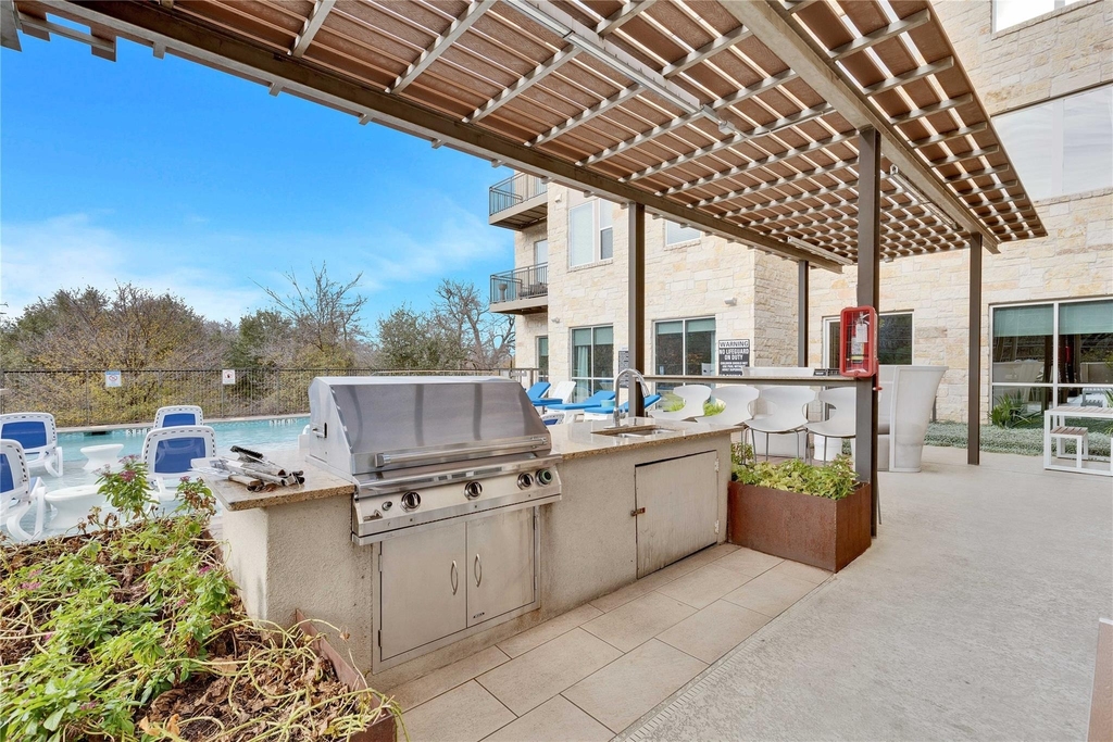 1900 Barton Springs Rd - Photo 22