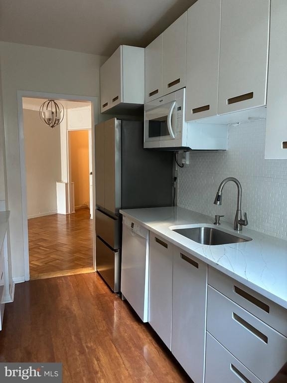4200 Cathedral Avenue Nw - Photo 9
