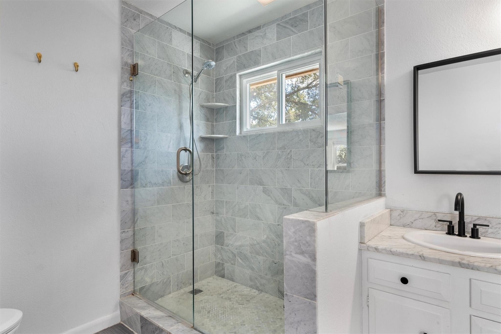 9809 Meadowheath Dr - Photo 15