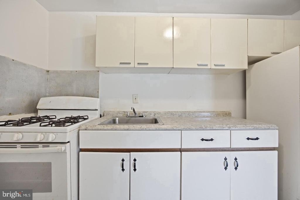 1307 Congress Street Se - Photo 8
