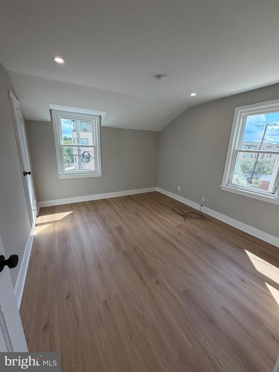 5210 Hayes Ne - Photo 8