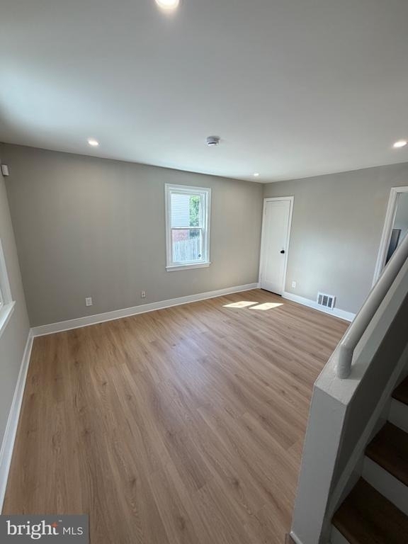 5210 Hayes Ne - Photo 0