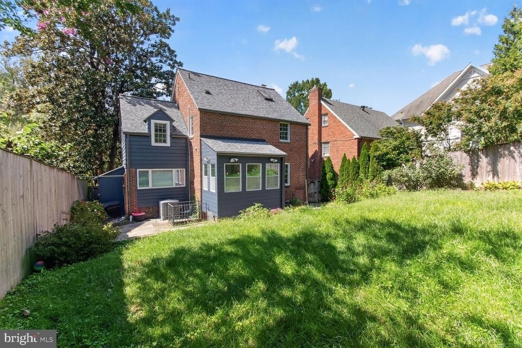 4929 Macarthur Boulevard Nw - Photo 28