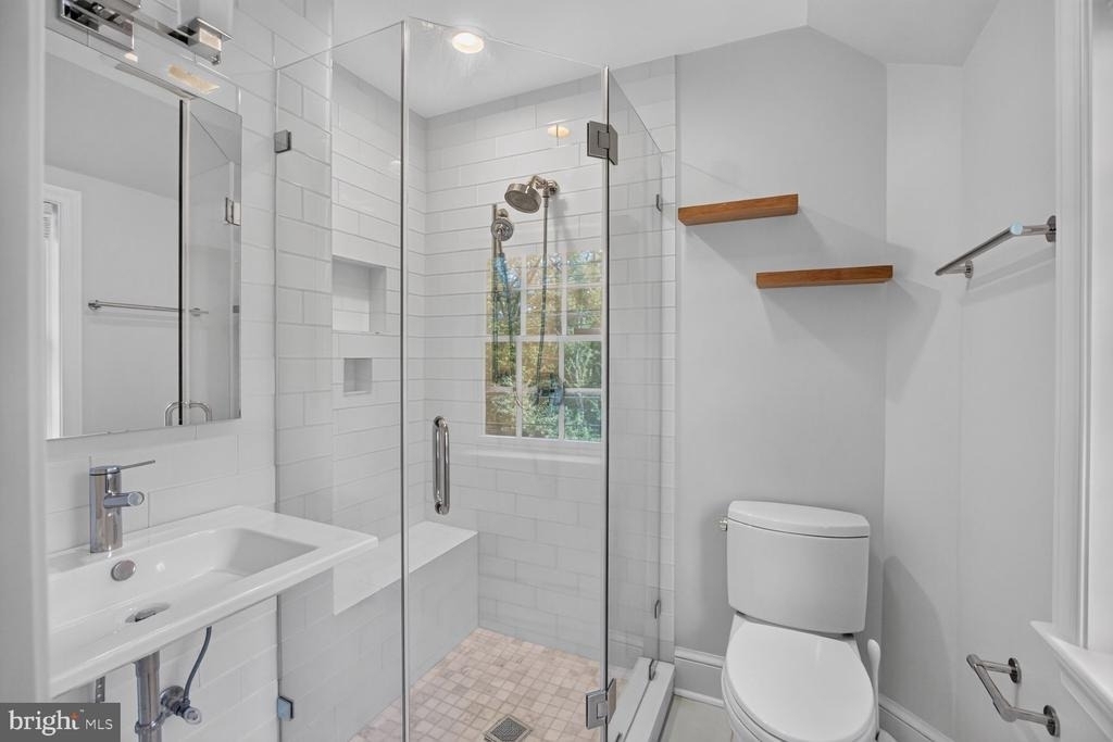 4929 Macarthur Boulevard Nw - Photo 14