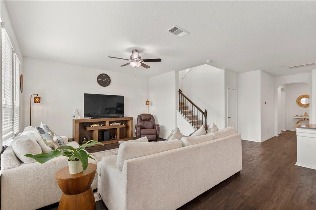 4531 Avellino Dr - Photo 10