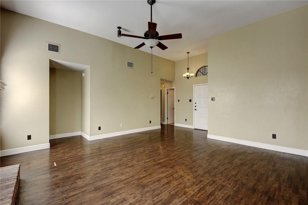 15811 De Peer Ave - Photo 5