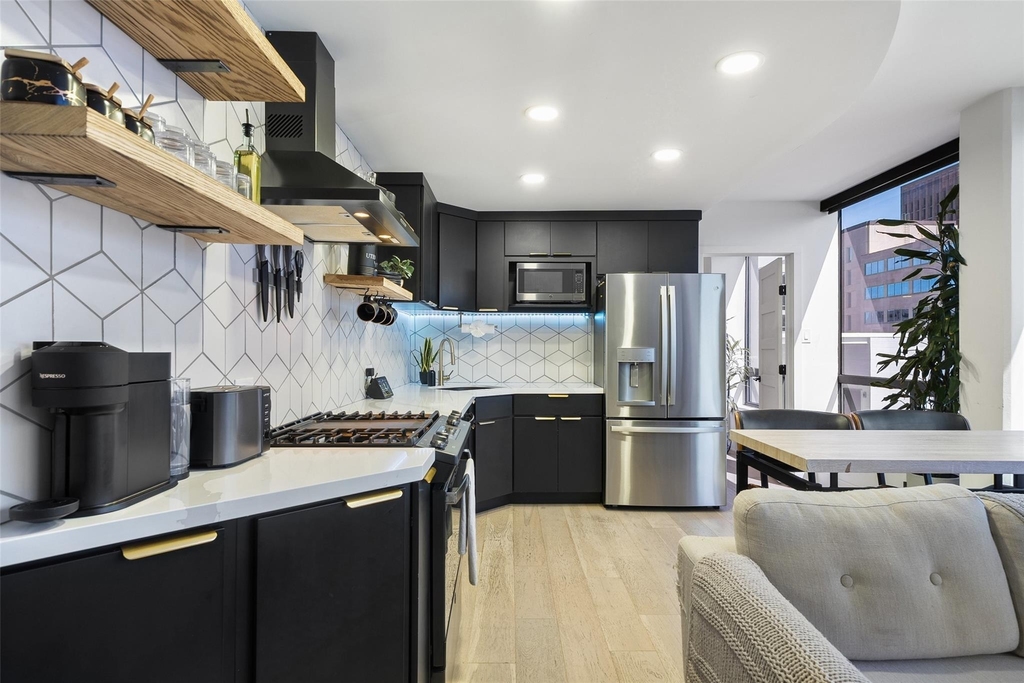 1212 Guadalupe St - Photo 13