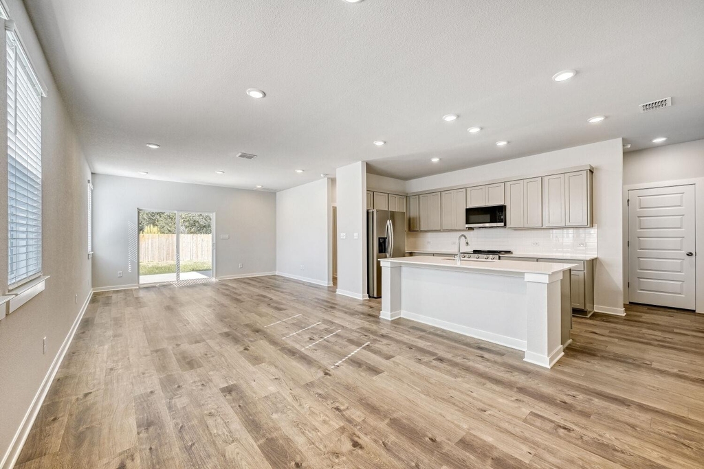 3208 Canyon River Ln - Photo 2
