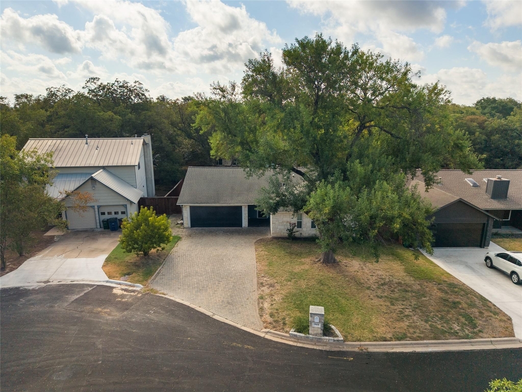 7505 Burly Oak Cir - Photo 1