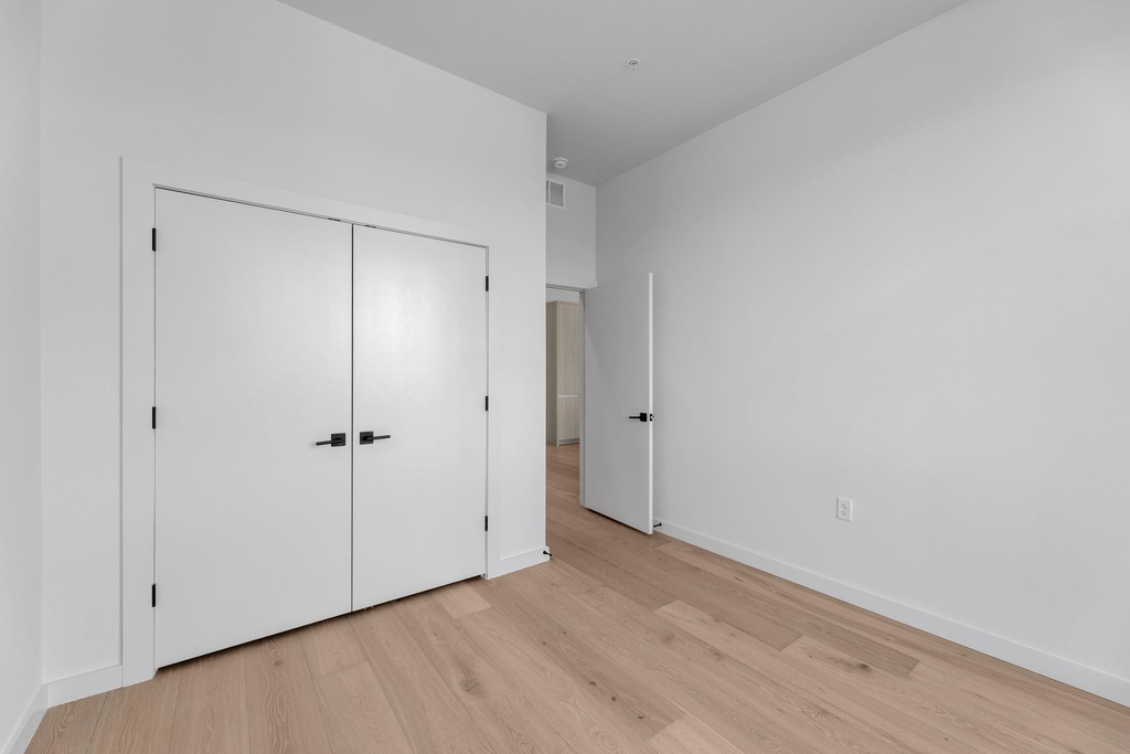 2209 S 1st St - Photo 10