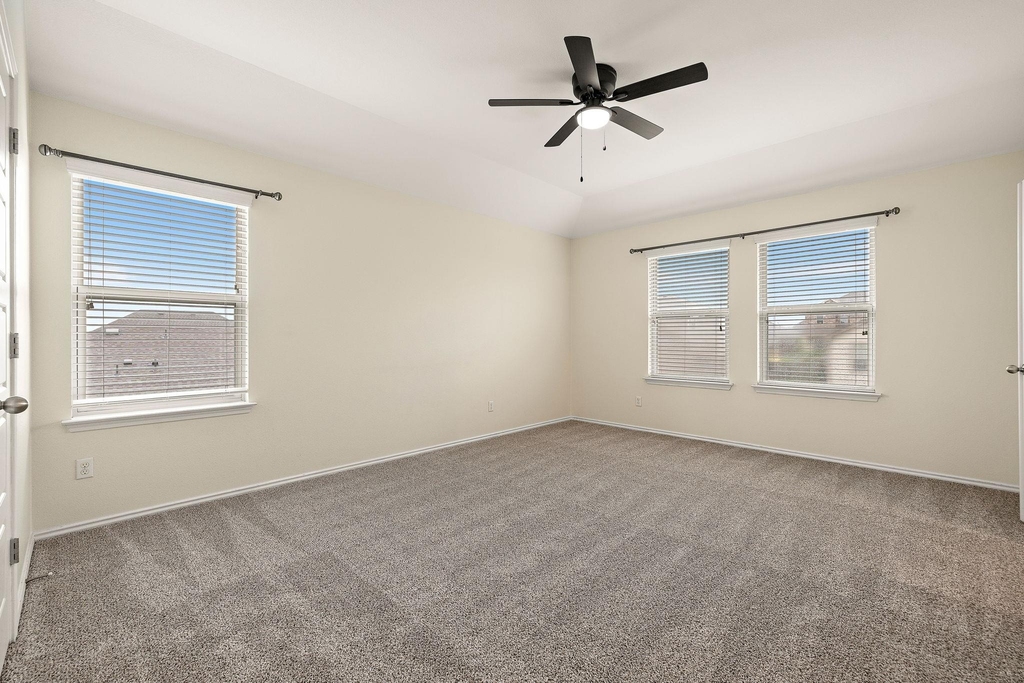 713 Carillion Dr - Photo 14