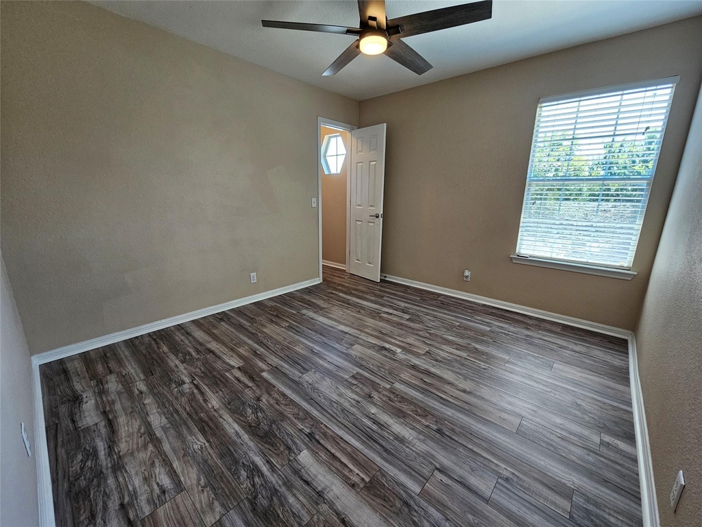 19001 Leigh Ln - Photo 27